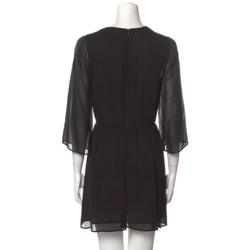 Beautiful! Reformation, deep v, black mini dress. - Picture 2 of 3